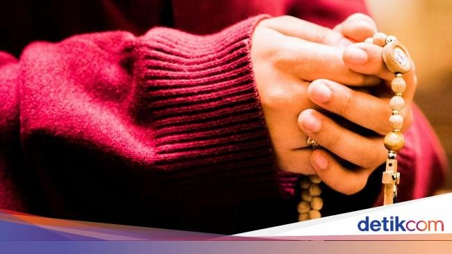 Susunan Doa Rosario Hari Rabu, 21 Mei 2025: Peristiwa Mulia