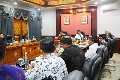 Peristiwa Langka Ratusan Siswa SMP Tak Bisa Baca, BAM DPR RI Soan ke Bali