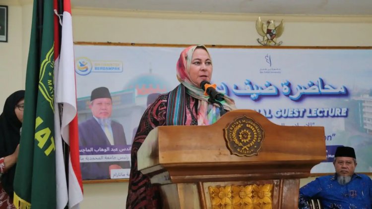 Kuliah Tamu Internasional Ummat, Prof. Mariam Ahmad Bahas Islam dan Peradaban Masa Depan