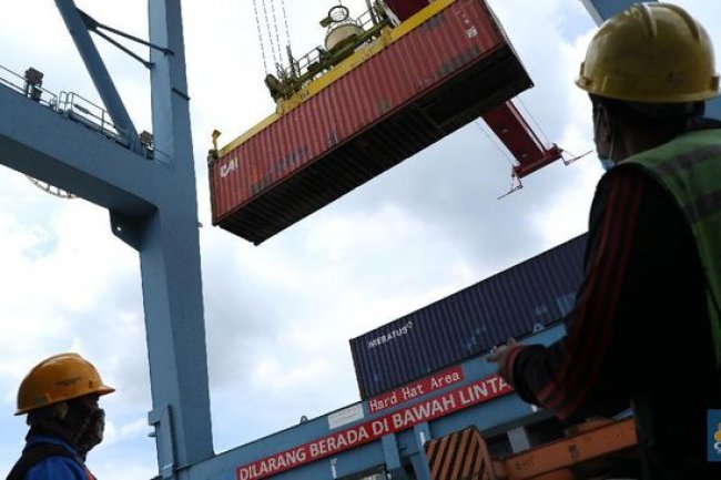 RI Kebanjiran Barang China, Tekor Sampai US$25,7 Miliar