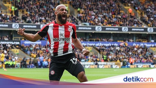 Dear MU, Striker Mahal Bukan Jaminan Sukses