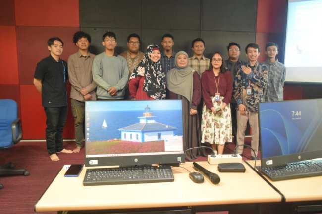 Meningkatkan Kualitas Penulisan Ilmiah: Departemen Teknologi Informasi Gelar Kuliah Tamu Pemanfaatan AI Berbasis Etika