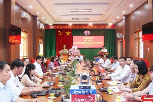 Meningkatkan kapasitas, pengetahuan dan keterampilan dalam penerapan teknologi informasi sesuai standar internasional bagi siswa SMA