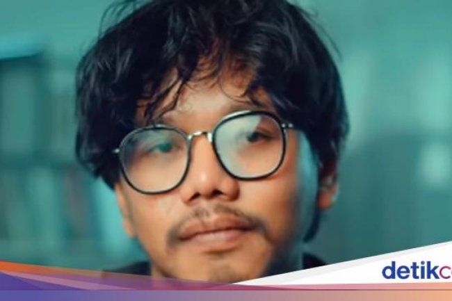 TNI dan Ferry Irwandi Sama-sama Ungkap Isi Komunikasi