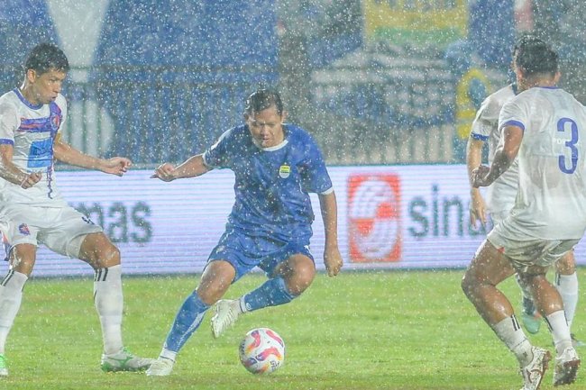 ACL 2: Rahasia di Balik Gol Adam Alis yang Buat Persib Menang Dramatis