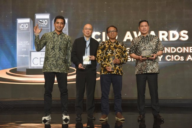 iCIO Awards Apresiasi Empat Pemimpin Teknologi Visioner di Indonesia