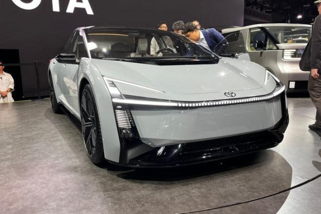 Penjualan Mobil China Mengganas, Jepang Semakin Jauh Tertinggal