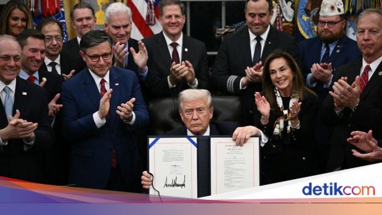 Trump Teken RUU Akhiri Shutdown Pemerintah AS