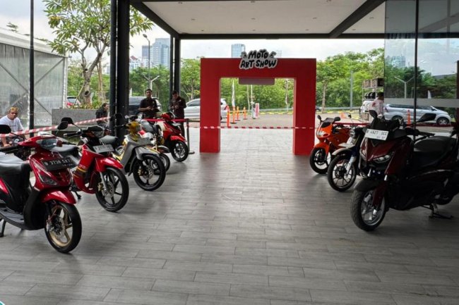 Ketika Stiker, Seni, dan Otomotif Berada di Satu Panggung