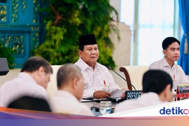 Penegasan Prabowo soal Desakan Tetapkan Bencana Nasional