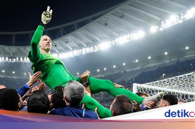 Aksi Gila Safonov Tepis 4 Penalti di final Piala Interkontinental
