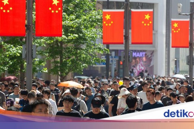 Jutaan Milenial China Kini Bersaing Jadi PNS