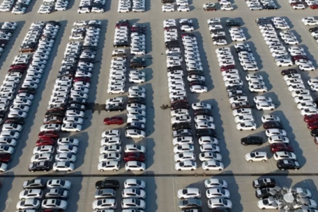 Bikin Harga Rusak, Pemerintah China Siap Berantas Praktik Jual Beli Mobkas 0 Km