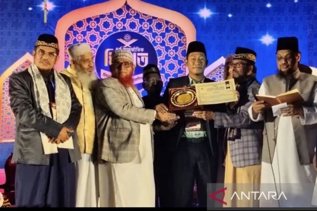 Qori Kaltim Imranul Karim juara 1 MTQ Internasional di Bangladesh - ANTARA News Kalimantan Timur