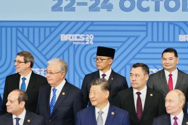 BRICS Sepanjang 2025: Indonesia Bergabung hingga Jalan Terjal Dedolarisasi