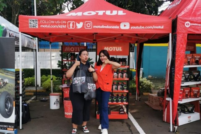 Motul Manjakan Komunitas Otomotif di NGK Bazaar 2025