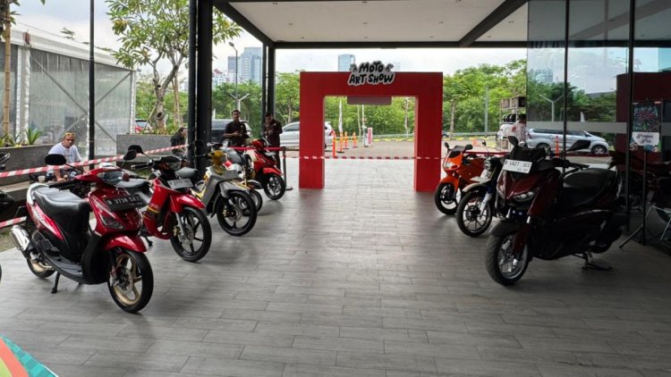 Ketika Stiker, Seni, dan Otomotif Berada di Satu Panggung