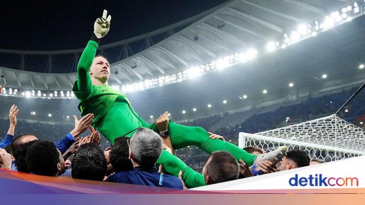 Aksi Gila Safonov Tepis 4 Penalti di final Piala Interkontinental
