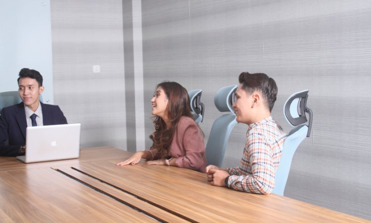 Profil Lulusan S2 MTI UBSI: Ahli Teknologi Informasi yang Siap Hadapi Tantangan Revolusi Digital