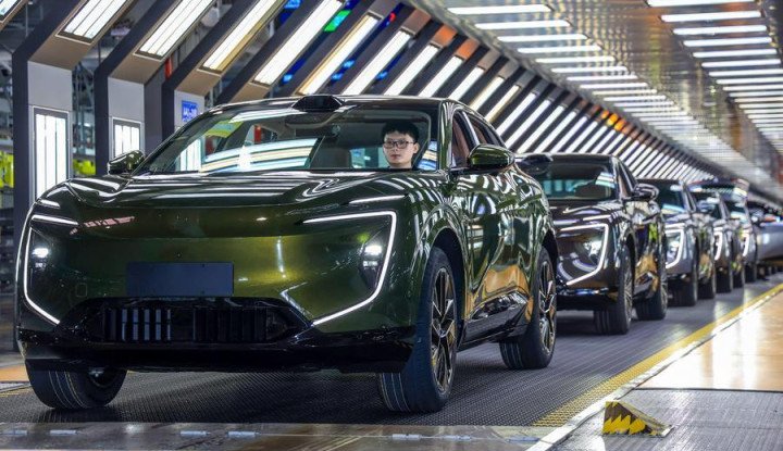 Pemerintah China Perketat Pabrikan Otomotif Mengunggah Data Pribadi Konsumen di Mobil Baru