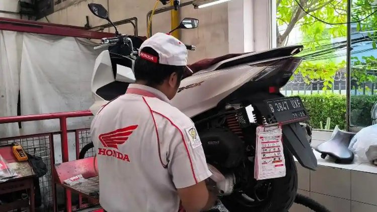Promo Gebyar Akhir Tahun, AHASS Beri Diskon 25 Persen Jasa Servis Motor Matic 