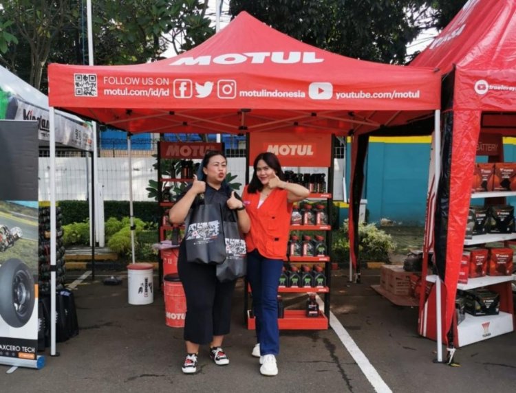 Motul Manjakan Komunitas Otomotif di NGK Bazaar 2025