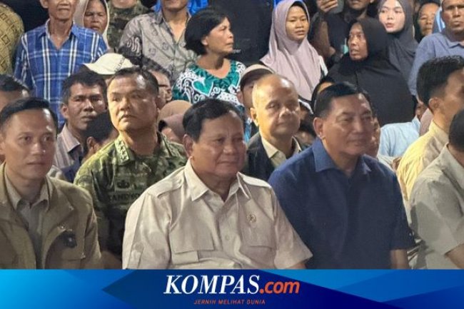 Di Bawah Rintik Hujan, Prabowo Temui Korban Banjir Sumut Jelang Tahun Baru 2026