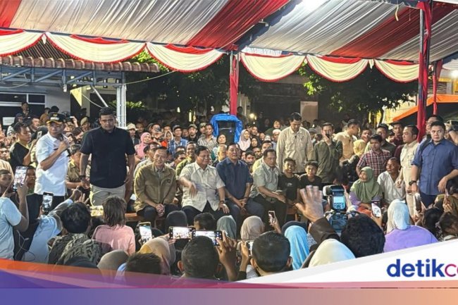 Prabowo Tiba di Posko Pengungsian Tapsel Jelang Tahun Baru, Disambut Antusias
