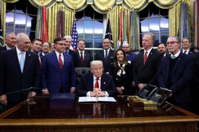 Donald Trump: "Saya Tidak Butuh Hukum Internasional"