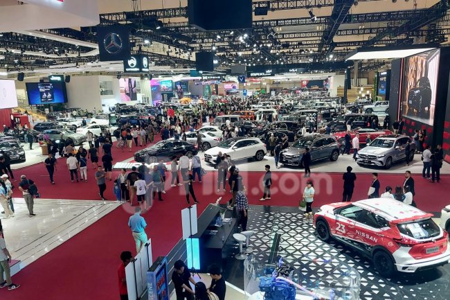Pasar Otomotif 2026: Tersandera Daya Beli dan Insentif yang Masih Buram