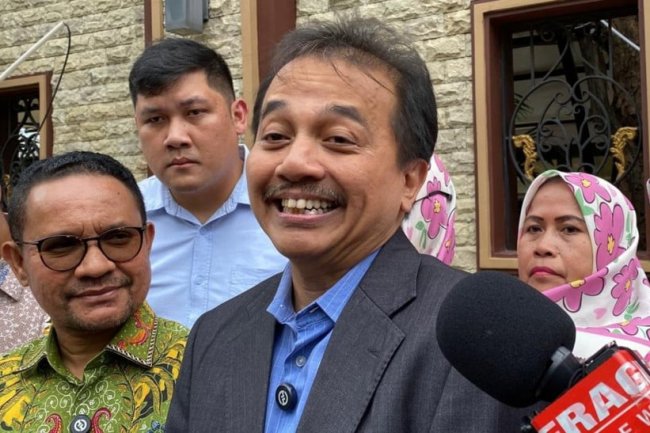 Roy Suryo Ungkap Ada 2 Aparat di Pertemuan Eggi Sudjana-Damai Hari Lubis dengan Jokowi