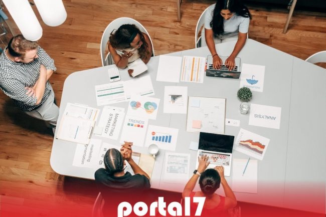 Akselerasi Kehidupan: Menguak Manfaat Teknologi untuk Efisiensi Nasional