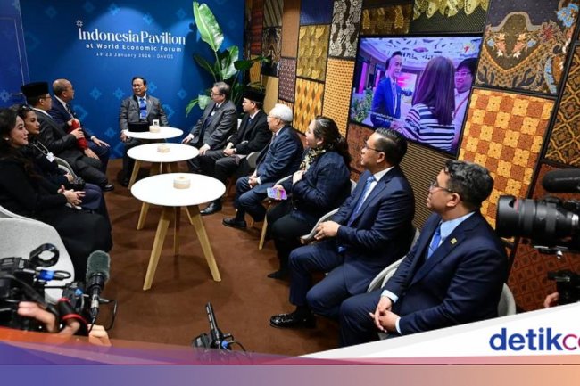 Prabowo Tinjau Paviliun Usai Pidato di WEF Davos, Ngopi Bareng Menteri