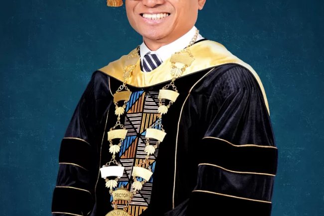 Dibalik Mimpi Pendirian Universitas Islam Internasional Indonesia