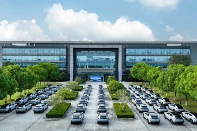 Dealer Menyusut, Mobil China Tertekan: Pasar Otomotif Rusia Mendingin pada 2025