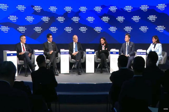 Menkomdigi di WEF: Kecepatan Transformasi Digital ASEAN Diukur dari Pemerataan, Bukan Sekadar Teknologi