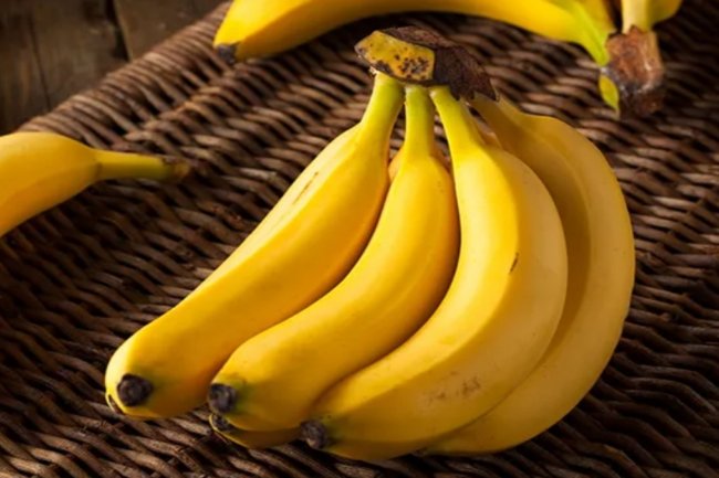 Mengoptimalkan Khasiat Buah Pisang: Rahasia Kesehatan Jantung hingga Aturan Waktu Konsumsi yang Tepat
