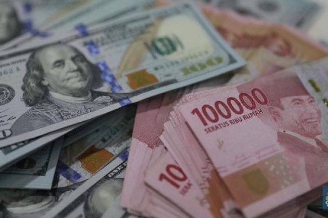 Breaking! Rupiah Tergelincir, Dolar AS Naik ke Rp16.790