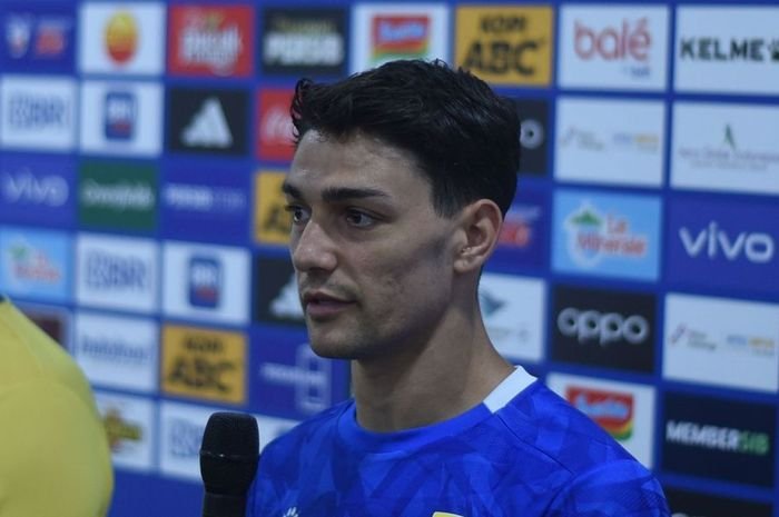 Persib Tolak Tawaran Pertama Klub Serie B Italia Pescara untuk Federico Barba