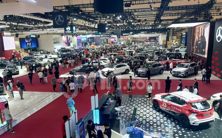 Pasar Otomotif 2026: Tersandera Daya Beli dan Insentif yang Masih Buram