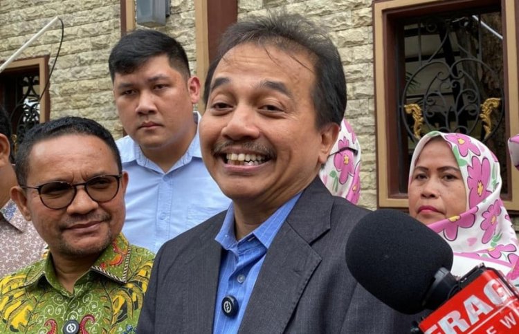 Roy Suryo Ungkap Ada 2 Aparat di Pertemuan Eggi Sudjana-Damai Hari Lubis dengan Jokowi