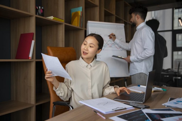 Kerja Nyata Lulusan S2 TI, Bukan Lagi Soal Error tapi Arah Keputusan