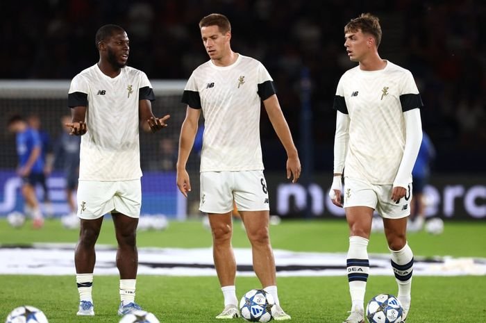 Ayahnya Setia 1 Klub selama 25 Tahun, Anak Legenda AC Milan Masuk Klub Ke-6 dalam 5 Tahun