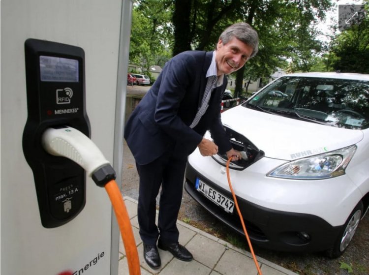 Soal Baterai, Ahli Otomotif Tegaskan Eropa Tertinggal 20 Tahun dari China