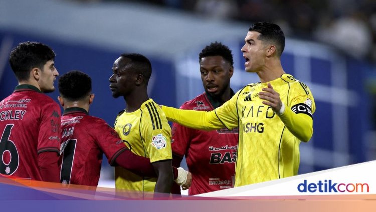 Ronaldo Bikin Gol, Al Nassr Libas Al Kholood 3-0