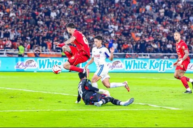 Persija Kalah dari Arema 0-2, Mauricio Souza Akui Kesulitan Tembus Benteng Pertahanan Lawan