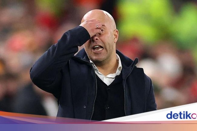 Arne Slot Sadar Bisa Dipecat Liverpool Kalau Gagal ke Liga Champions