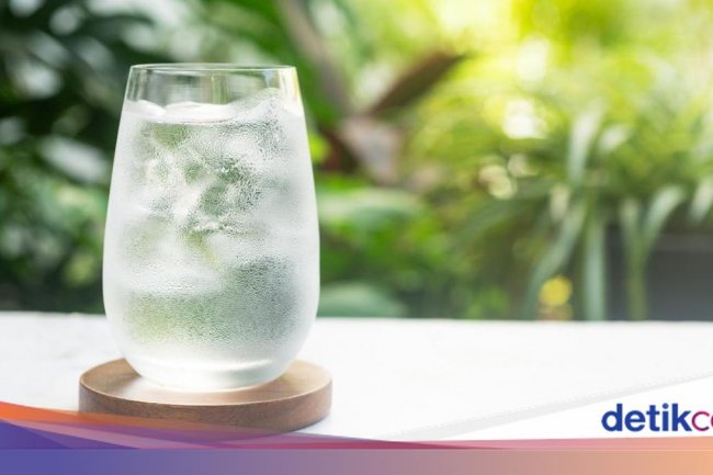 Minum Air Dingin Disebut Bisa Atasi Penyakit Jantung, Ini Faktanya Menurut Dokter