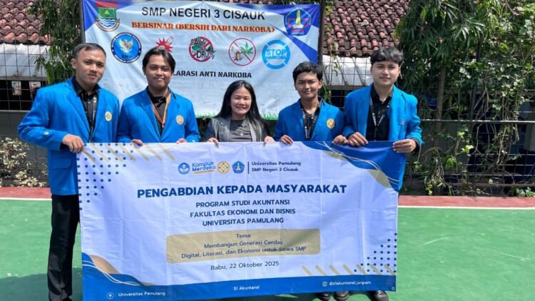 Edukasi Digital dan Pemanfaatan Teknologi Infomasi untuk Meningkatkan Kompetensi Siswa