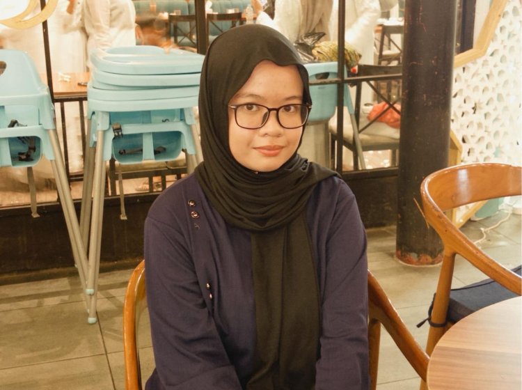 Fresh Graduate TI, Attiqa Mantapkan Karier sebagai Web Developer Lewat Program MagangHub